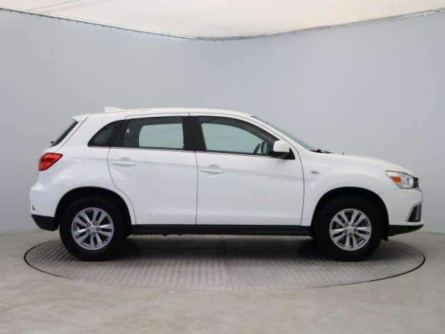 Mitsubishi ASX  1.6 MIVEC Invite