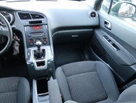 Peugeot 5008  1.6 HDi 