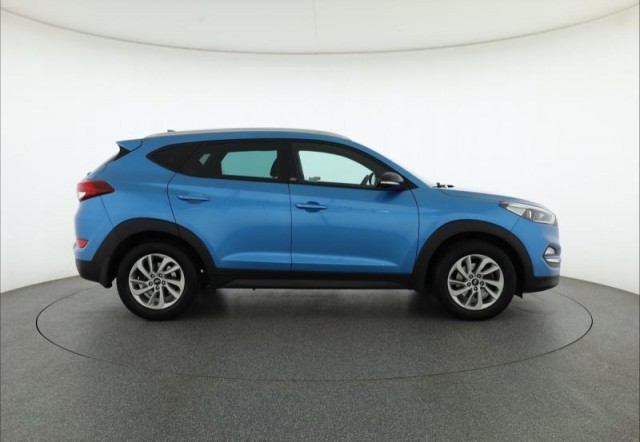 Hyundai Tucson  1.7 CRDi Trikolor