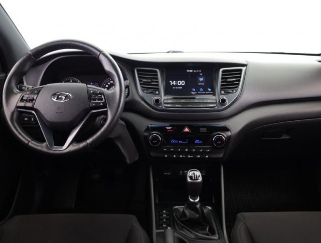 Hyundai Tucson  1.7 CRDi Trikolor