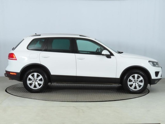 Volkswagen Touareg  3.0 TDI 