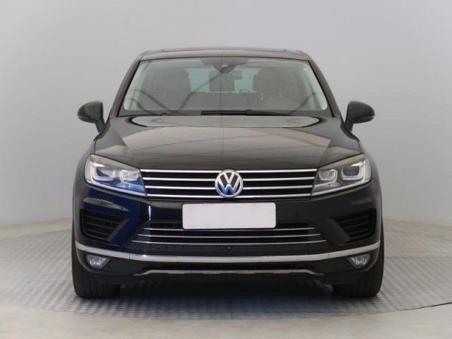 Volkswagen Touareg  3.0 TDI 