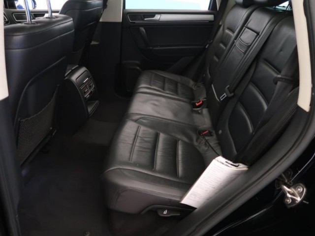 Volkswagen Touareg  3.0 TDI 