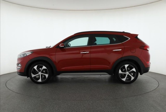 Hyundai Tucson  2.0 CRDi 