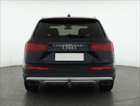 Audi Q7  3.0 TDI 