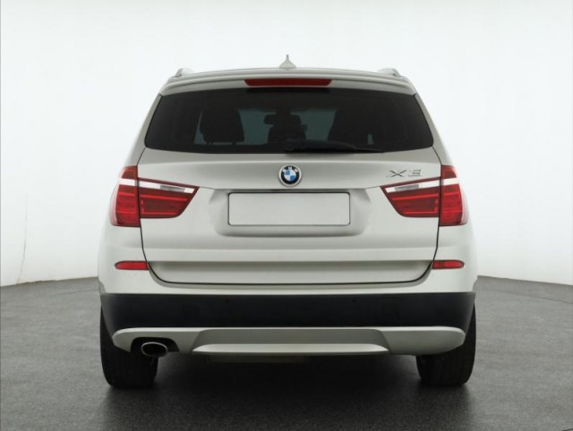 BMW X3  sDrive18d 