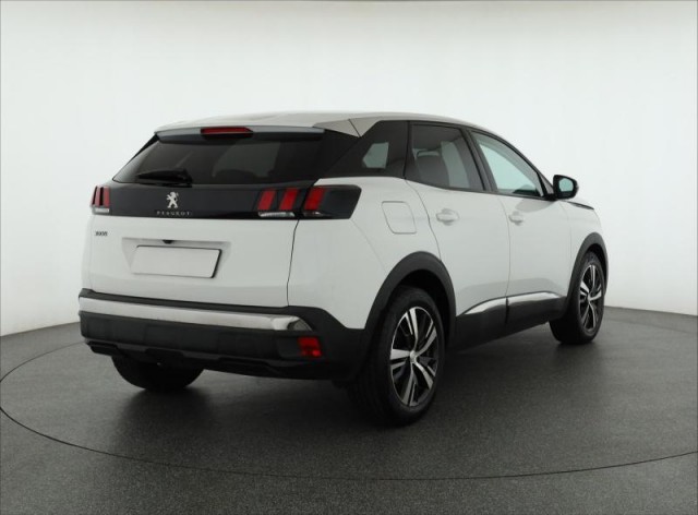 Peugeot 3008  1.5 BlueHDi 