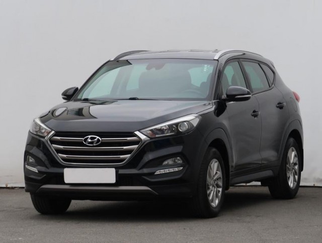 Hyundai Tucson  1.7 CRDi Trikolor