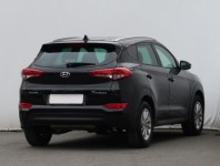 Hyundai Tucson  1.7 CRDi Trikolor