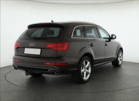 Audi Q7  3.0 TDI S-Line