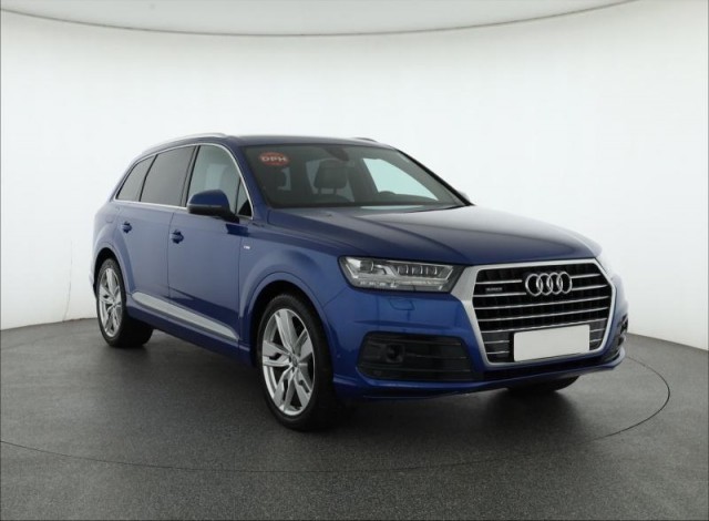 Audi Q7  3.0 TDI S-Line