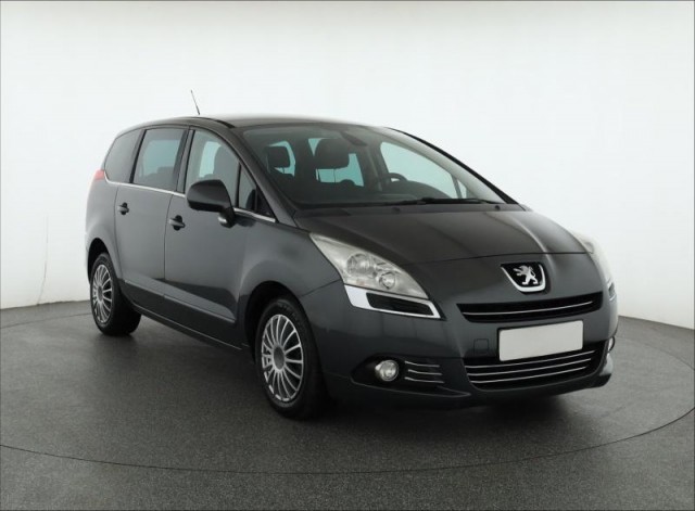 Peugeot 5008  1.6 HDi 