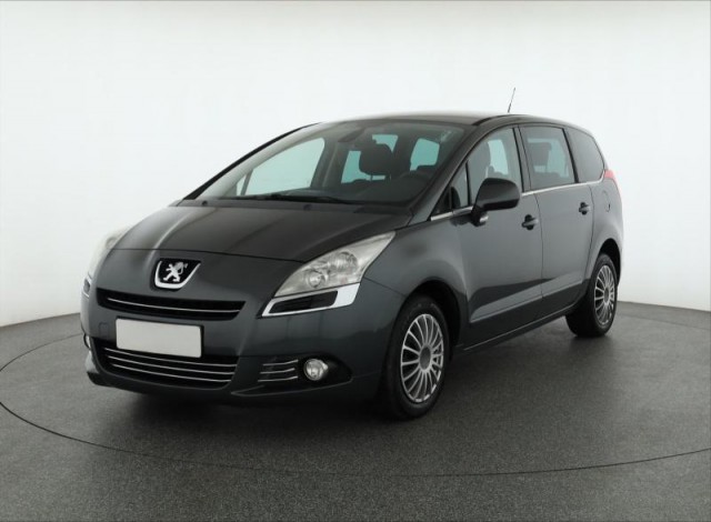 Peugeot 5008  1.6 HDi 