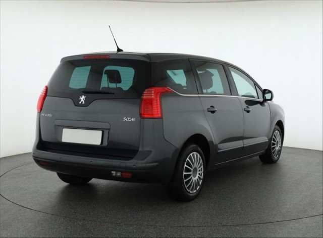 Peugeot 5008  1.6 HDi 