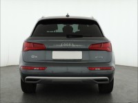 Audi Q5  2.0 TDI S line