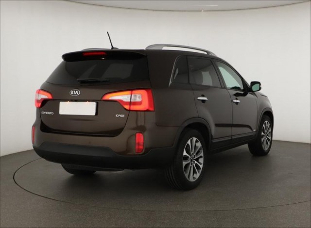 Kia Sorento  2.2 CRDi 