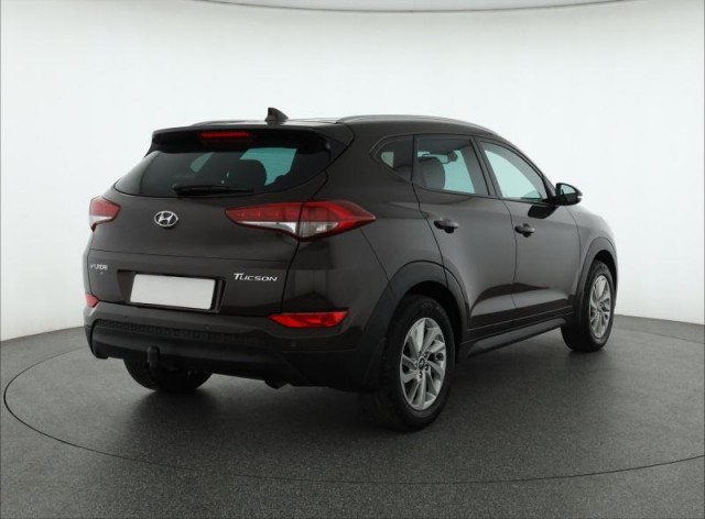 Hyundai Tucson  1.7 CRDi Trikolor