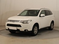 Mitsubishi Outlander  2.0 