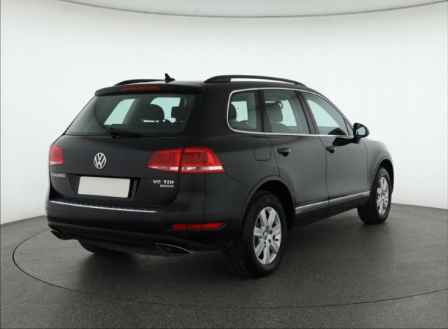 Volkswagen Touareg  3.0 TDI 