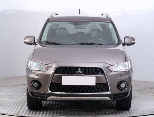 Mitsubishi Outlander  2.2 DI-D 