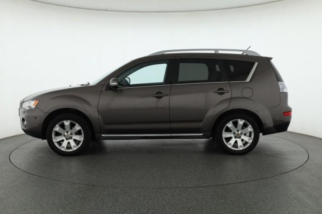 Mitsubishi Outlander  2.2 DI-D 