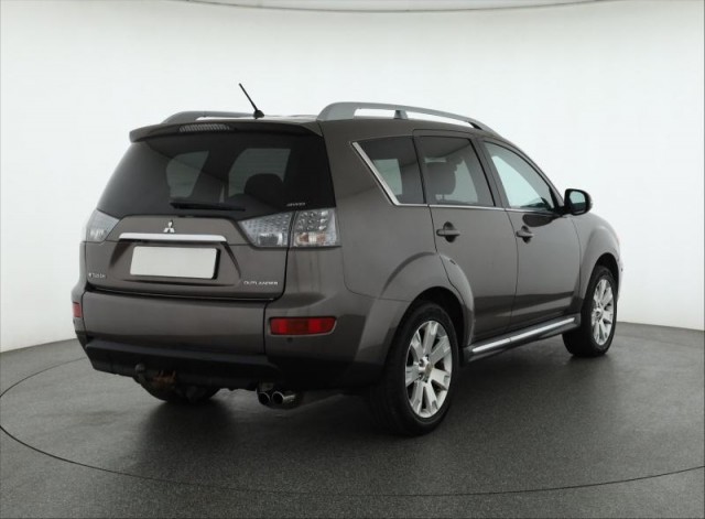 Mitsubishi Outlander  2.2 DI-D 