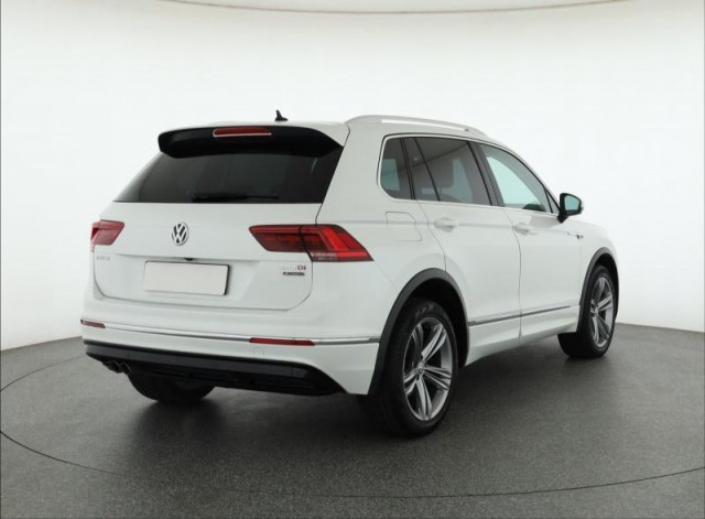 Volkswagen Tiguan  2.0 TDI R-Line