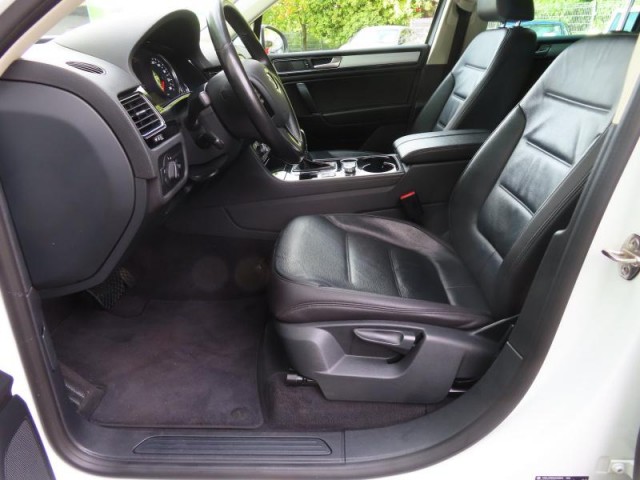 Volkswagen Touareg  3.0 TDI 