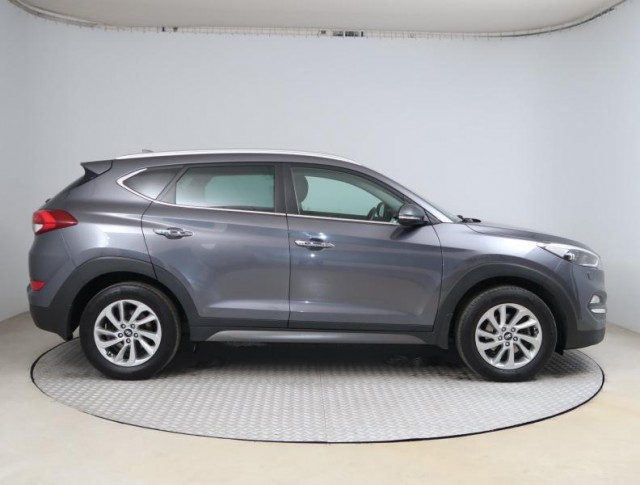 Hyundai Tucson  1.7 CRDi 