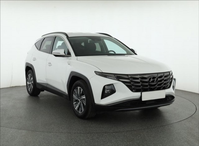 Hyundai Tucson  1.6 T-GDI 48V MHEV Trikolor