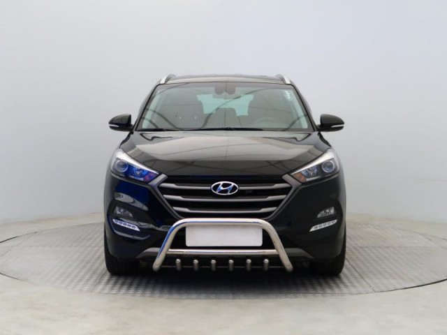 Hyundai Tucson  1.7 CRDi Trikolor