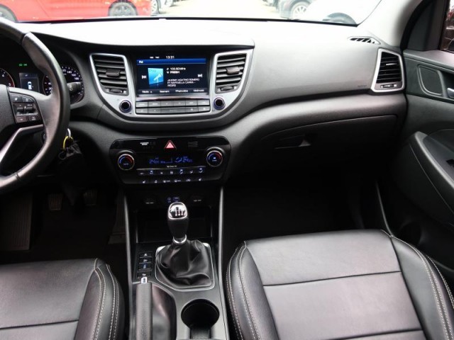 Hyundai Tucson  1.7 CRDi Trikolor