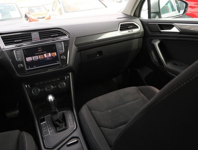 Volkswagen Tiguan  2.0 TDI 