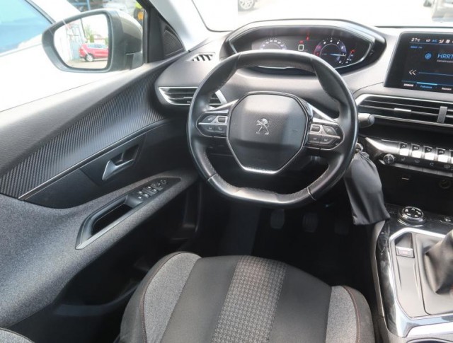 Peugeot 3008  1.2 PureTech 