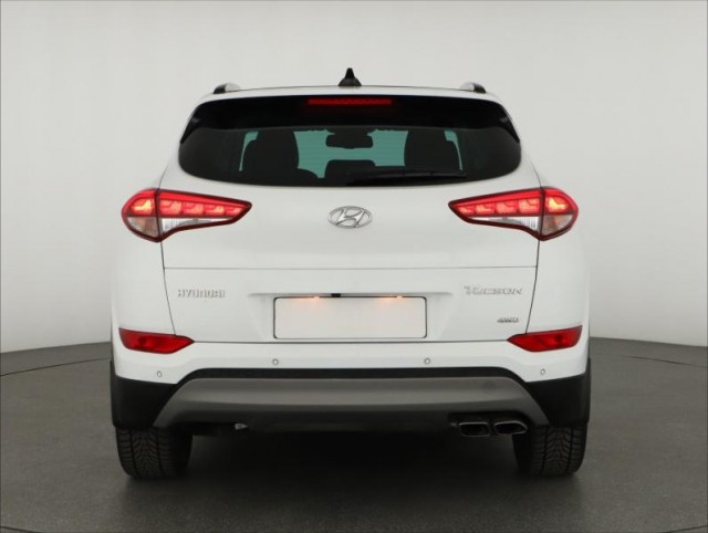 Hyundai Tucson  2.0 CRDi Family