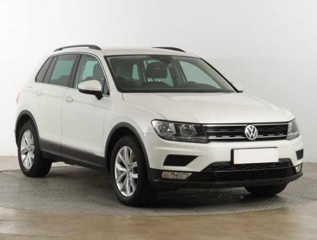 Volkswagen Tiguan  2.0 TSI 