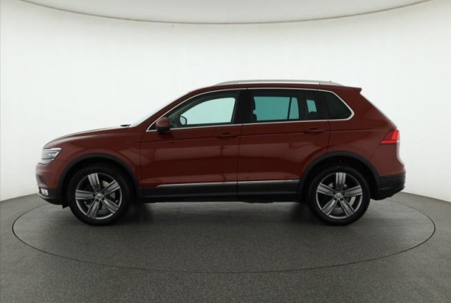 Volkswagen Tiguan  2.0 TSI 