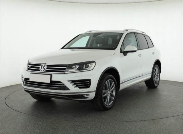 Volkswagen Touareg  3.0 TDI R-Line