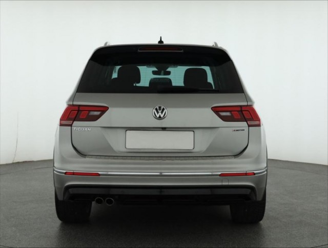 Volkswagen Tiguan  2.0 TDI 