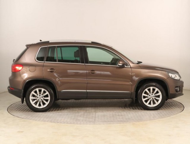 Volkswagen Tiguan  2.0 TDI 