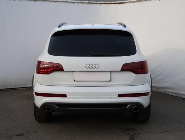 Audi Q7  3.0 TDI S-Line