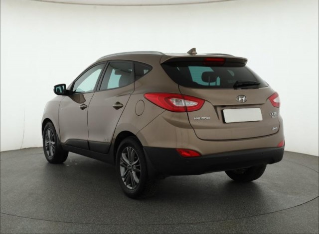 Hyundai ix35  2.0 CRDi Trikolor