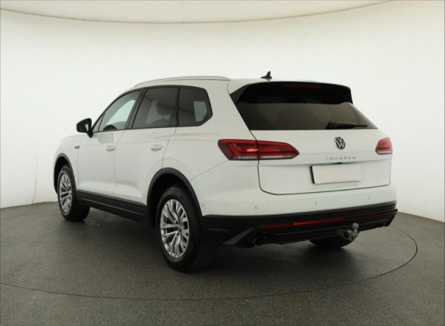 Volkswagen Touareg  3.0 TDI 