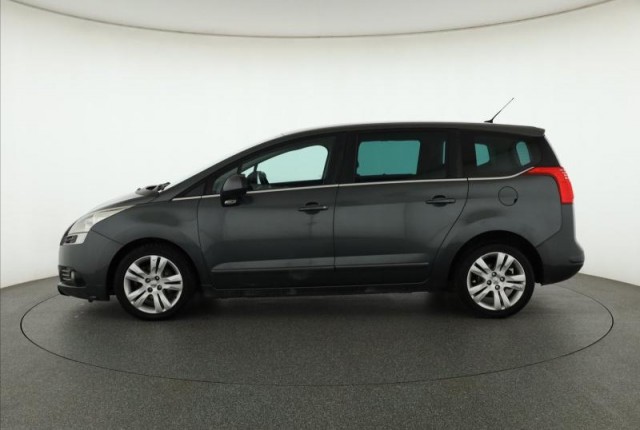 Peugeot 5008  2.0 HDI 