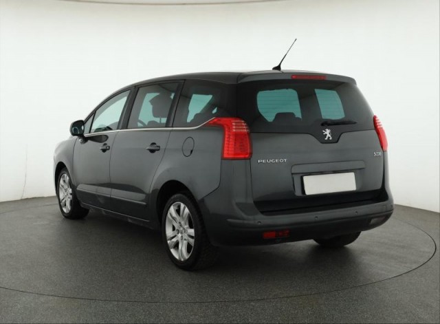 Peugeot 5008  2.0 HDI 