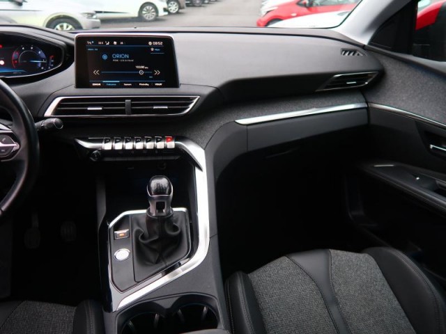 Peugeot 3008  2.0 BlueHDi 