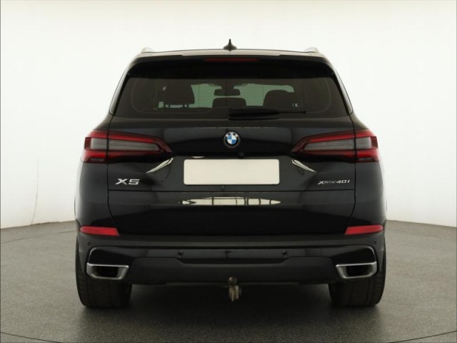 BMW X5  xDrive40i 