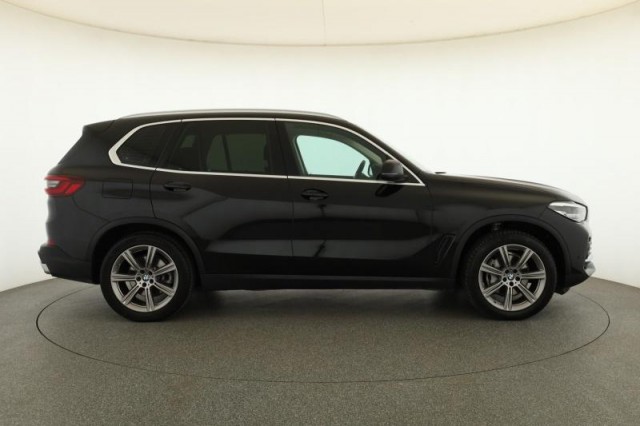 BMW X5  xDrive40i 