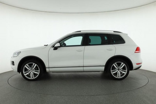 Volkswagen Touareg  3.0 TDI 