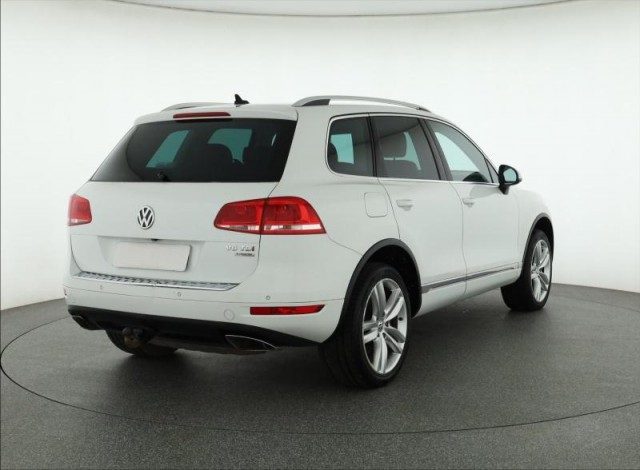 Volkswagen Touareg  3.0 TDI 